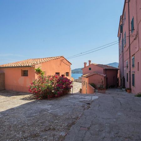 Helloelba Appartamento Il Faro Portoferraio Exteriér fotografie